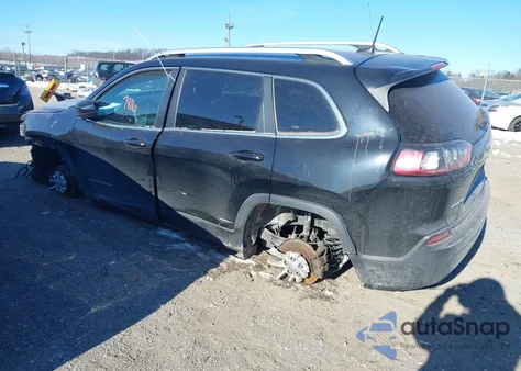 2019 Jeep Cherokee Latitude 4X4 from USA, damaged, VIN 1C4PJMCB3KD372153